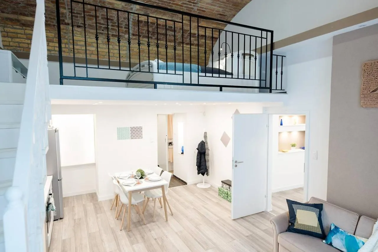 Appartement Newly Refurbished Home At Superb Location Boedapest
