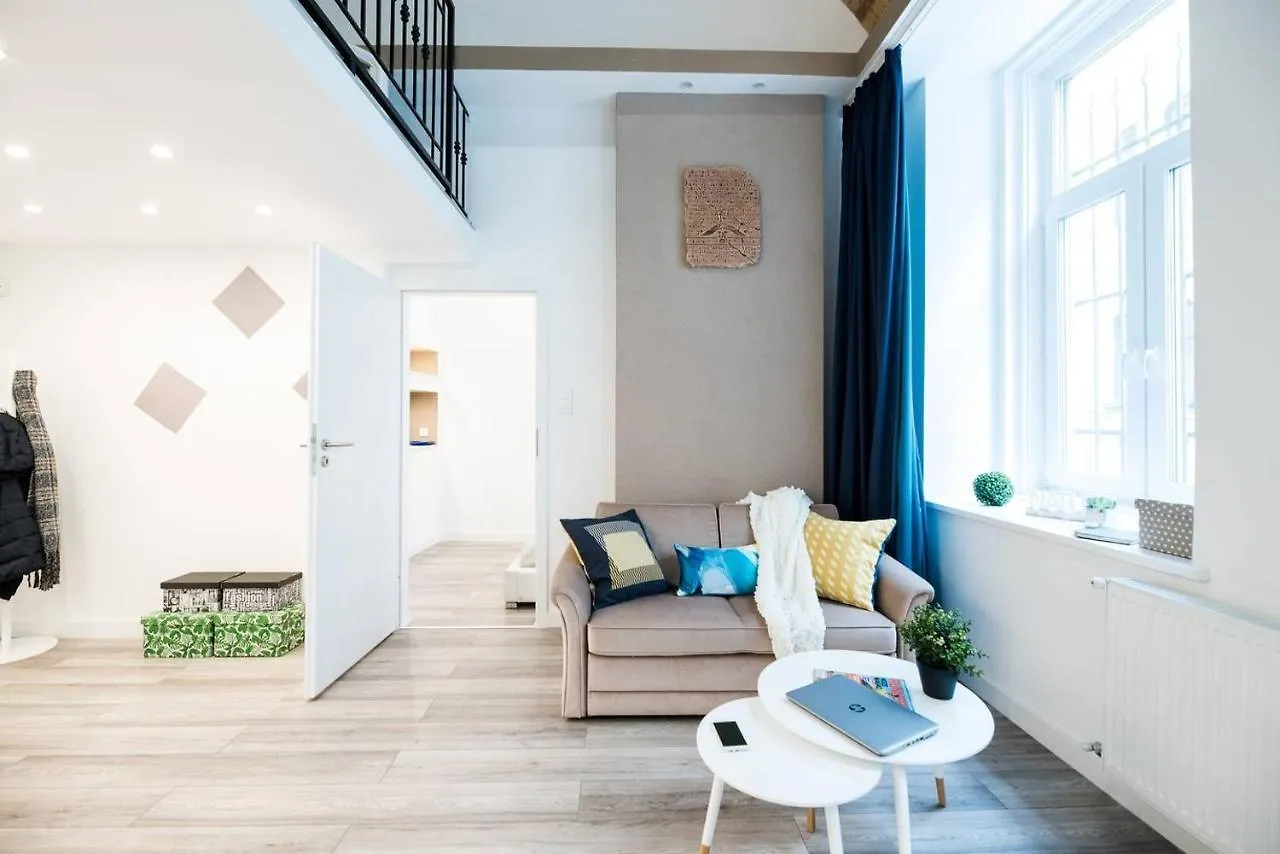 Apartamento Newly Refurbished Home At Superb Location Budapest Hungría