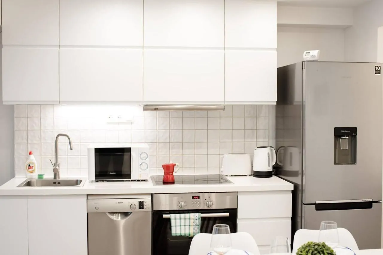 Newly Refurbished Home At Superb Location Budapest Apartment